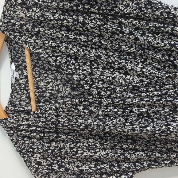 Reitmans xs dress - Picture 2 of 3